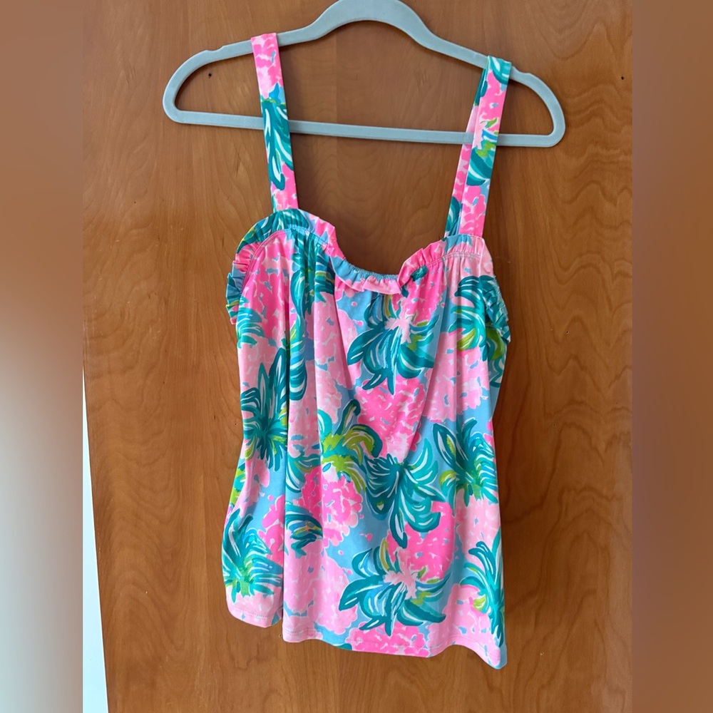 Lilly Pulitzer NWT Jia top blue Ibiza pineapple shake size L